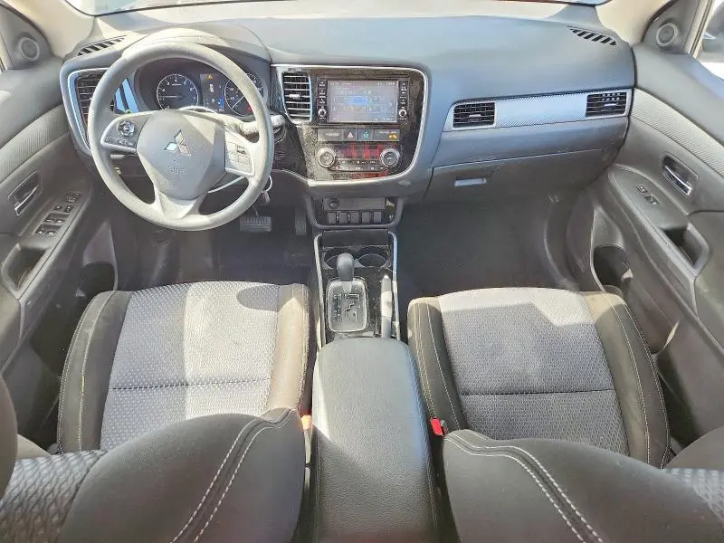 2018 MITSUBISHI OUTLANDER ES  