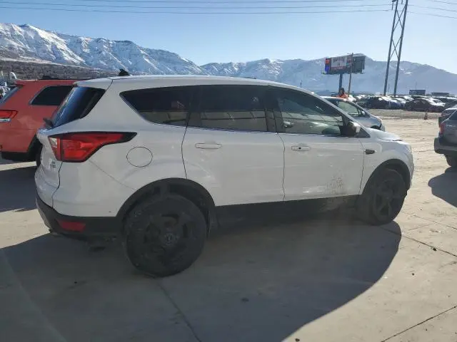 2019 FORD ESCAPE SE