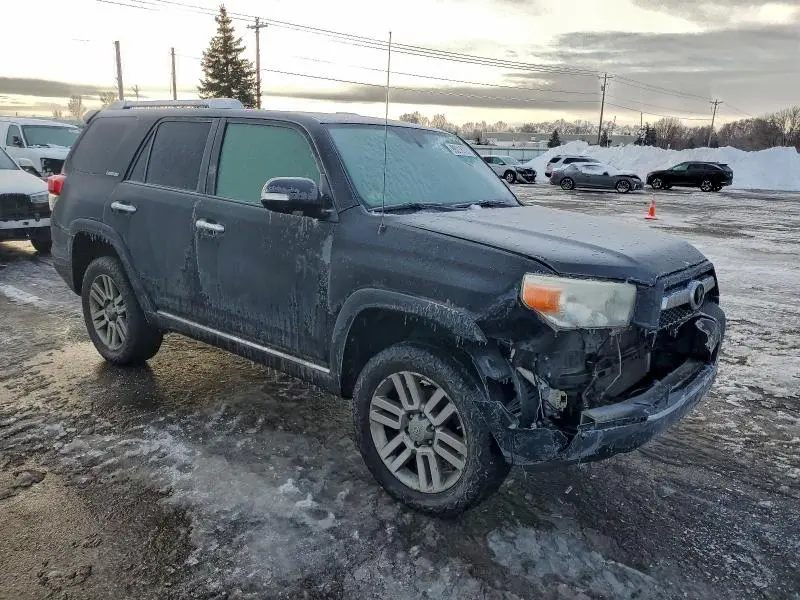 2010 TOYOTA 4RUNNER SR5  