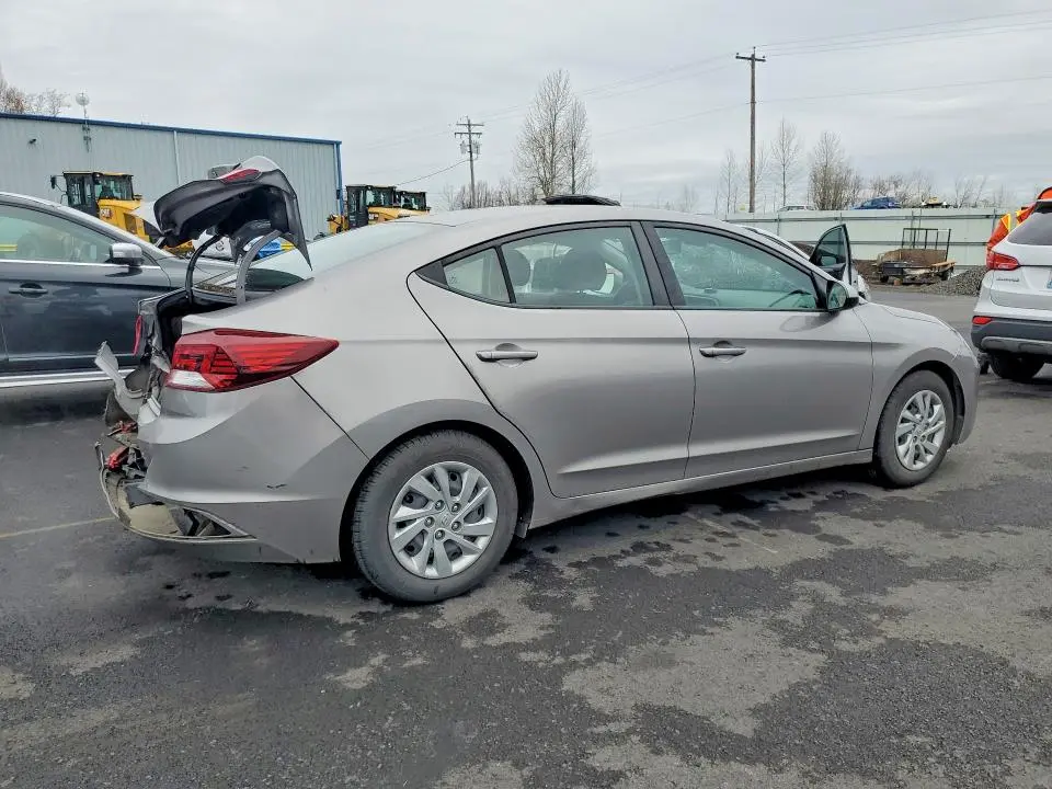 2020 HYUNDAI ELANTRA SE  