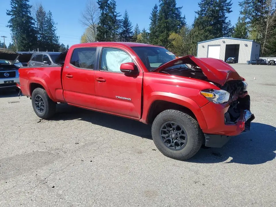 2020 TOYOTA TACOMA SR5 V6  