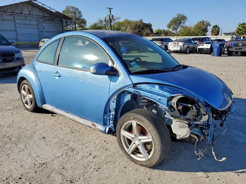 2010 VOLKSWAGEN NEW BEETLE   