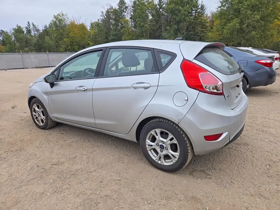 2015 FORD FIESTA SE  