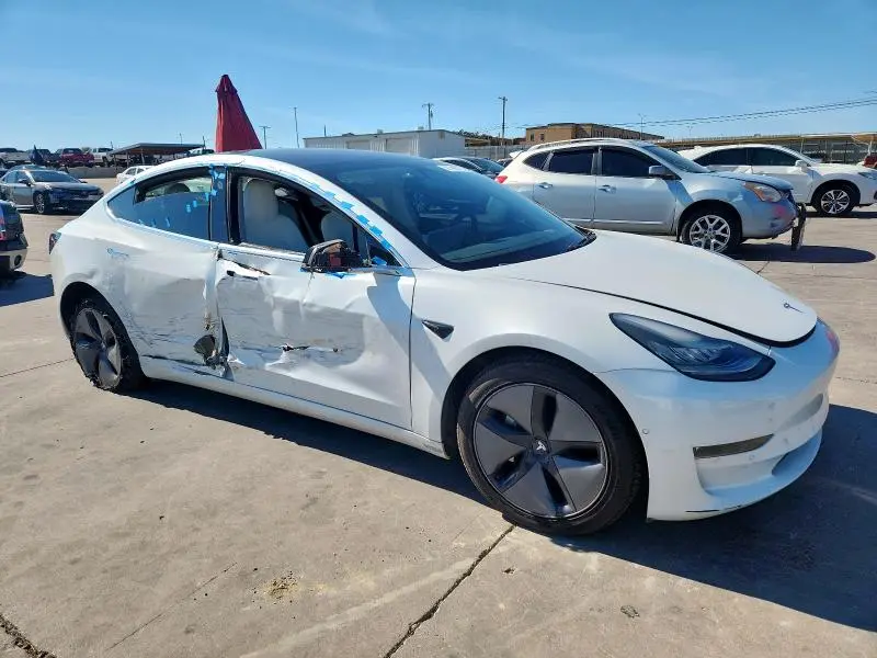2018 TESLA MODEL 3   