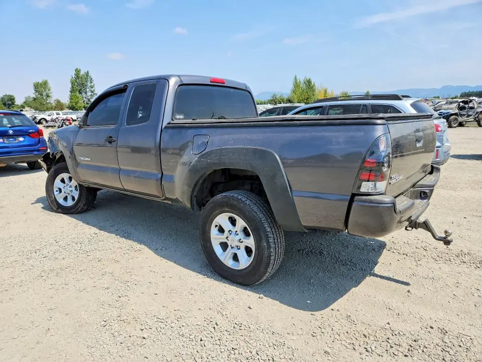 2015 TOYOTA TACOMA BASE  