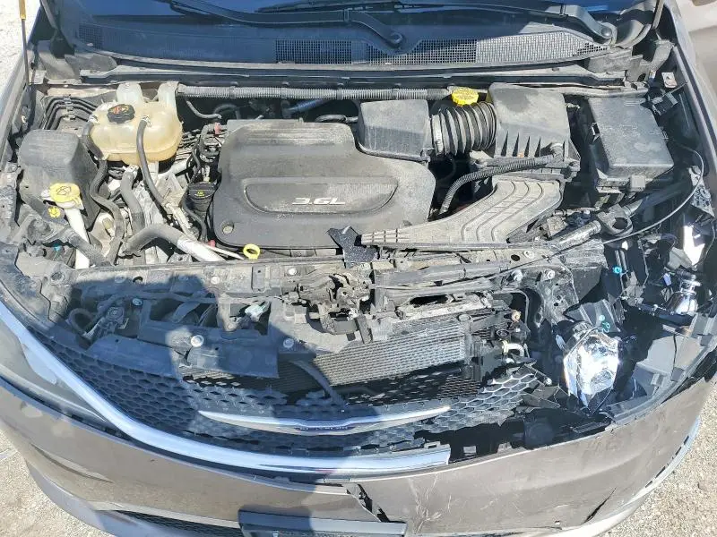 2017 CHRYSLER PACIFICA TOURING L PLUS  