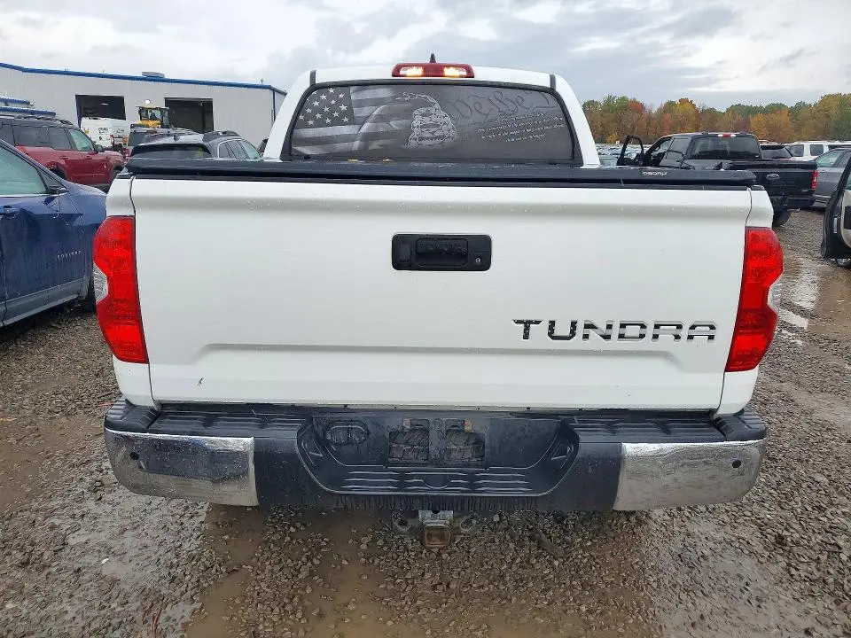 2021 TOYOTA TUNDRA SR5  