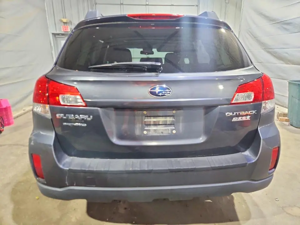 2010 SUBARU OUTBACK 2.5I LIMITED  