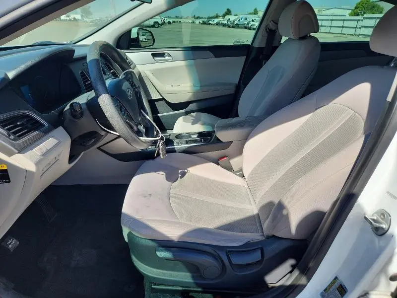 2016 HYUNDAI SONATA SE  