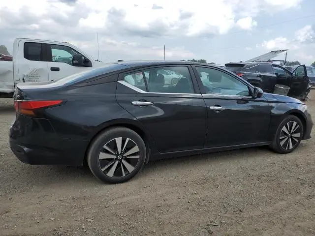 2021 NISSAN ALTIMA SV  