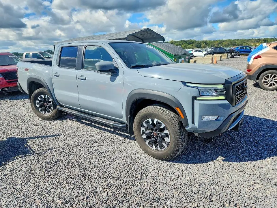 2024 NISSAN FRONTIER PRO-4X  