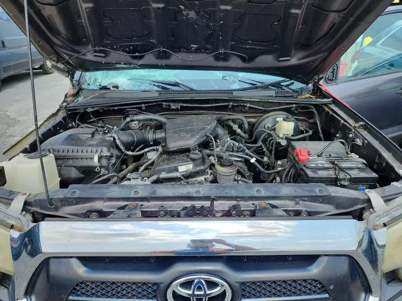 2015 TOYOTA TACOMA BASE  