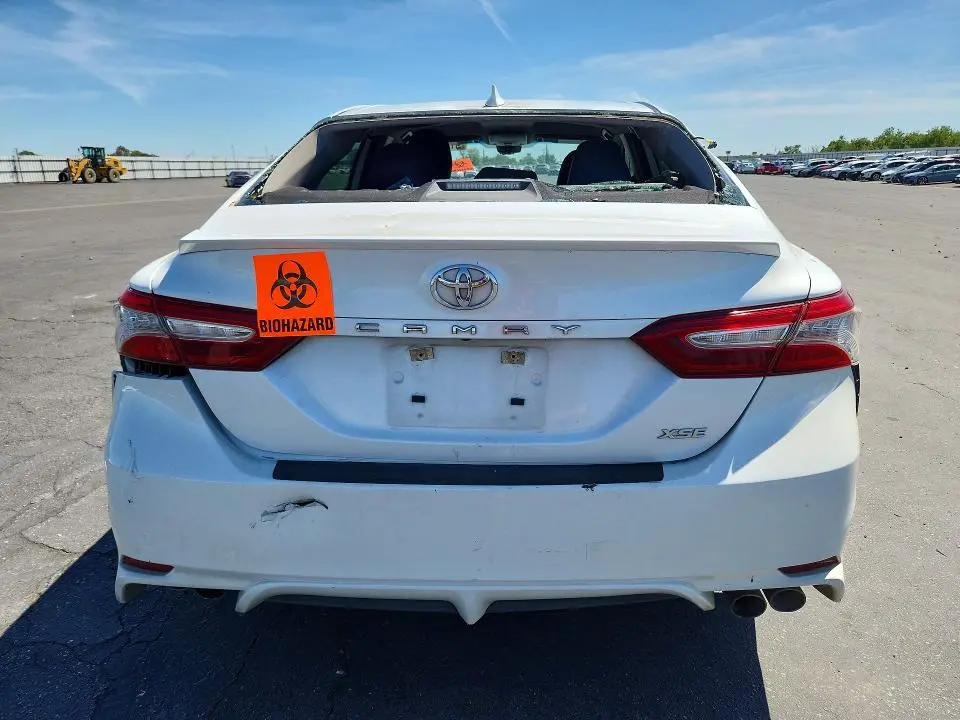 2019 TOYOTA CAMRY XSE  