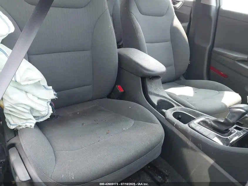 2021 HYUNDAI IONIQ PLUG-IN HYBRID SE