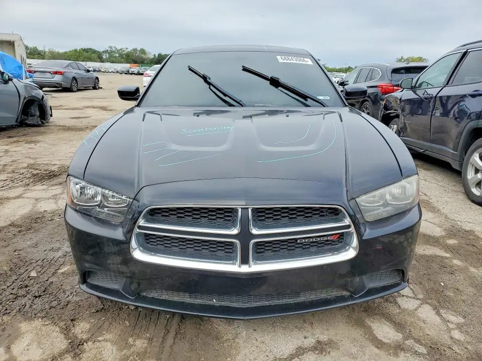 2014 DODGE CHARGER SE  