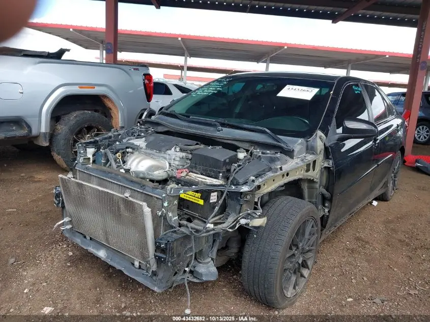 2017 TOYOTA CAMRY SE