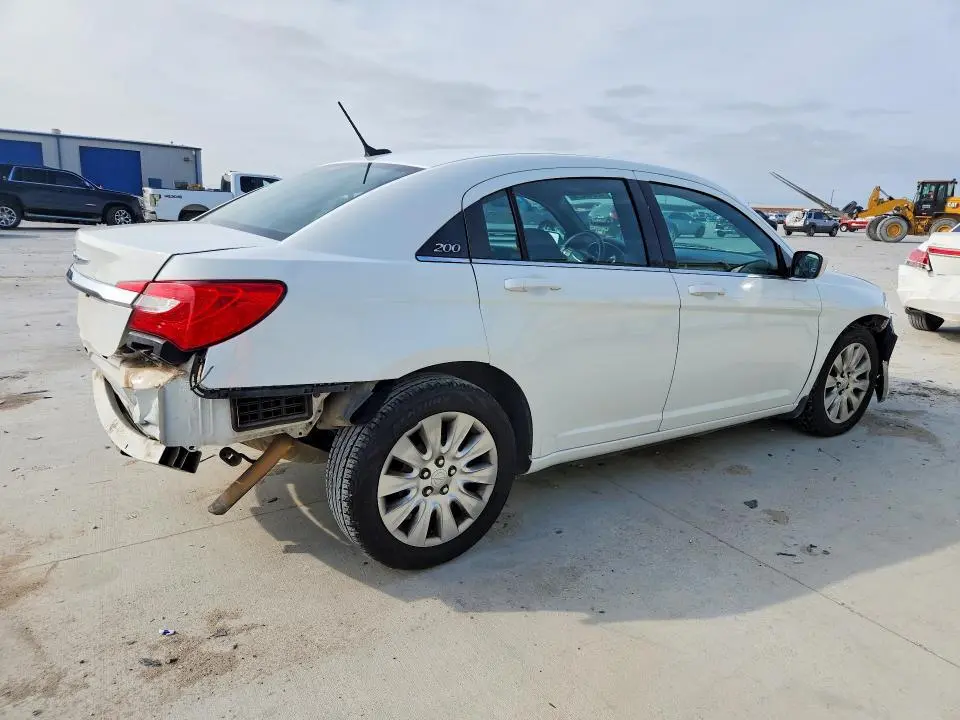 2014 CHRYSLER 200 LX  