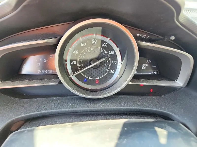 2015 MAZDA 3 TOURING  