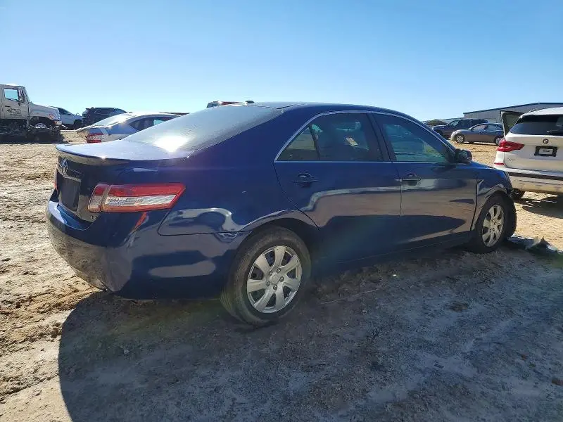2011 TOYOTA CAMRY LE  