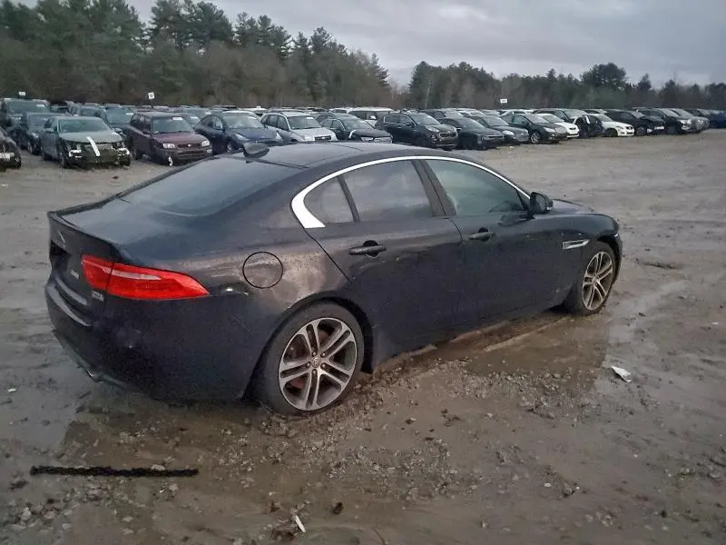 2017 JAGUAR XE PREMIUM  