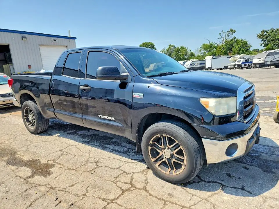 2013 TOYOTA TUNDRA DOUBLE CAB SR5  