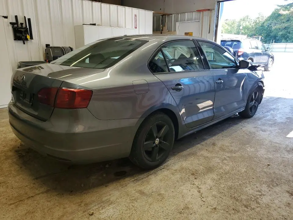 2014 VOLKSWAGEN JETTA BASE  