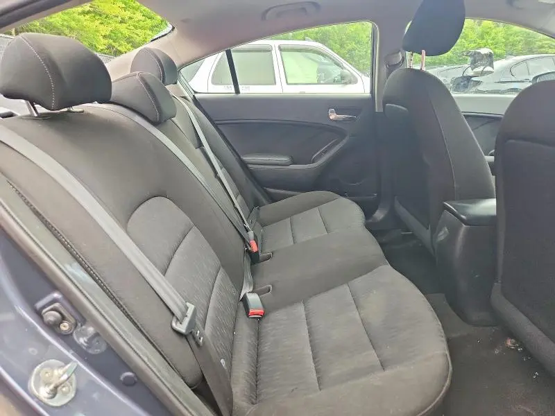 2016 KIA FORTE LX  