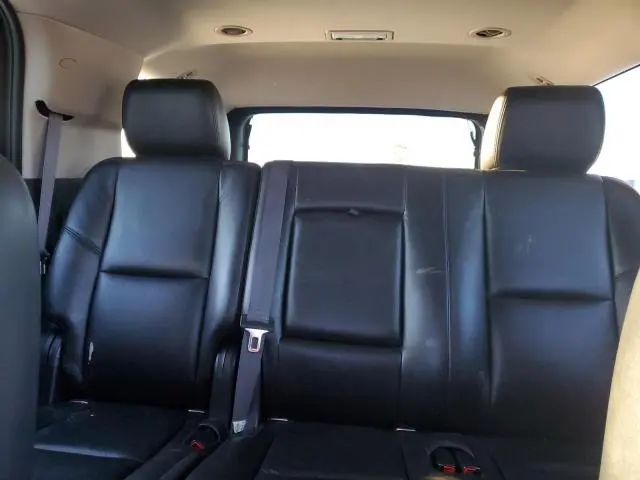 2012 CADILLAC ESCALADE LUXURY  