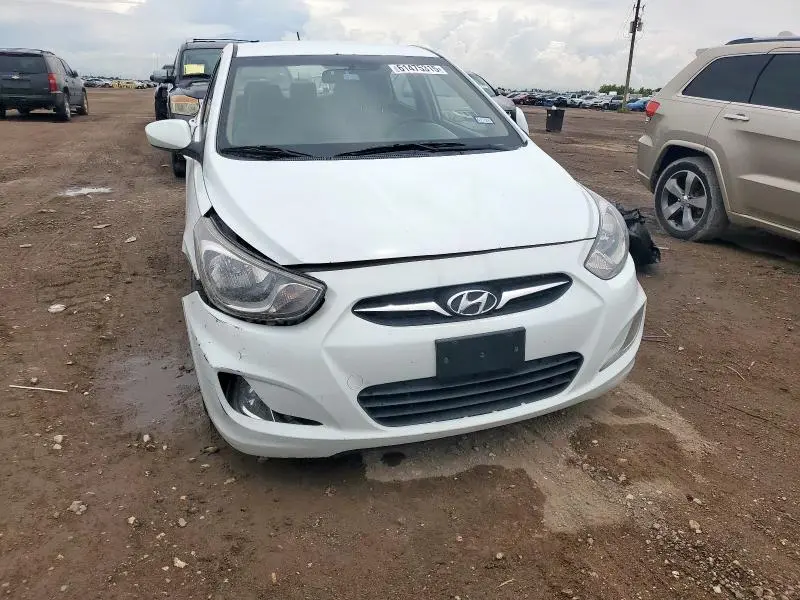 2012 HYUNDAI ACCENT GLS  