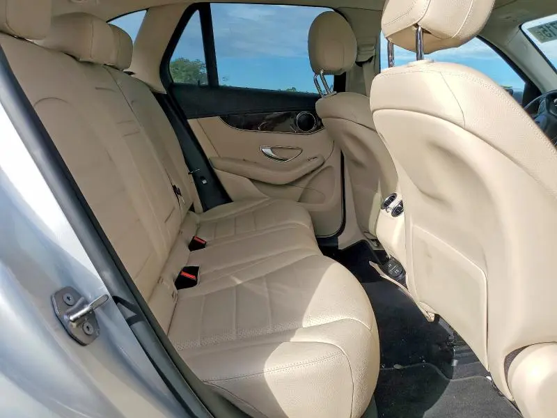 2017 MERCEDES-BENZ GLC 300  