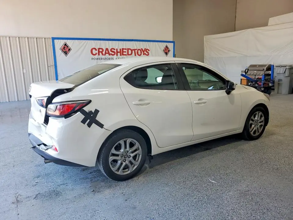 2018 TOYOTA YARIS IA BASE  