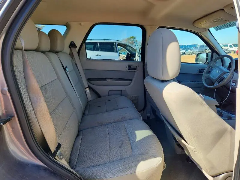 2010 FORD ESCAPE XLT  