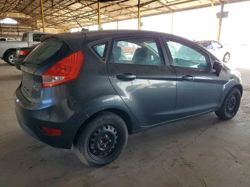 2011 FORD FIESTA SE  