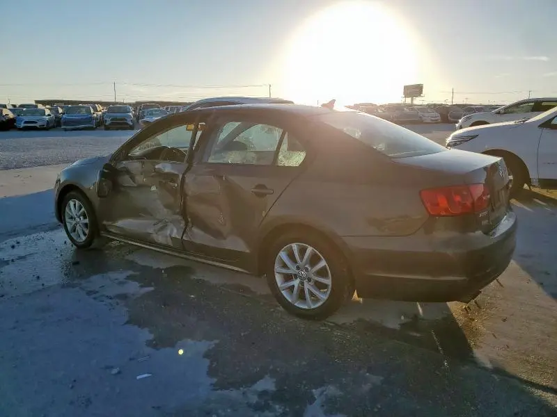 2012 VOLKSWAGEN JETTA SE  