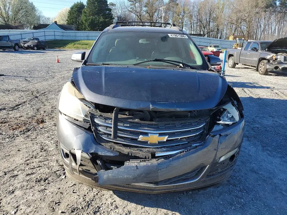2013 CHEVROLET TRAVERSE LT  