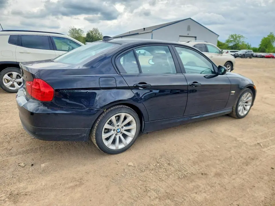 2011 BMW 328 XI  