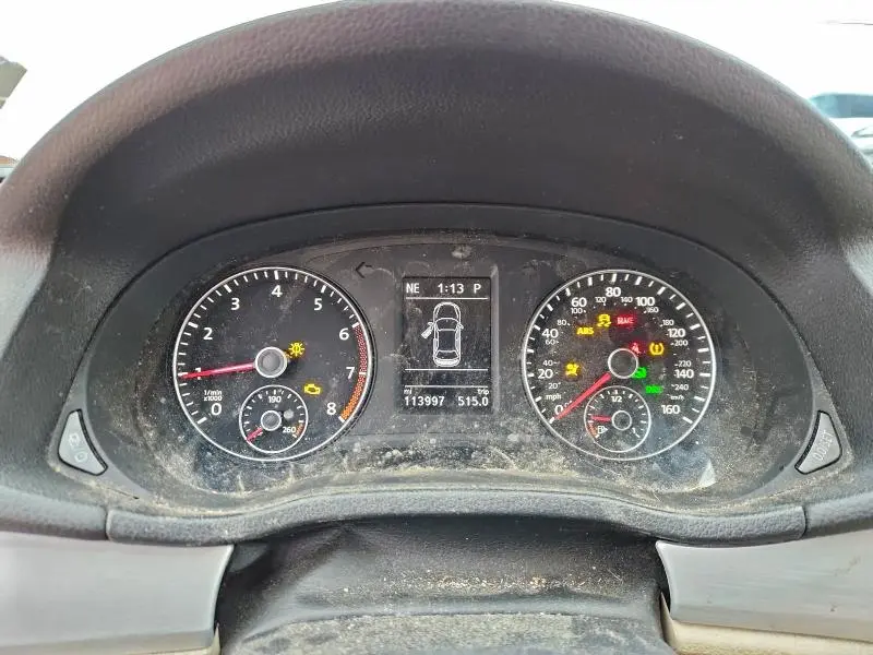 2013 VOLKSWAGEN PASSAT SE  