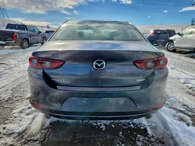 2022 MAZDA 3 SELECT  