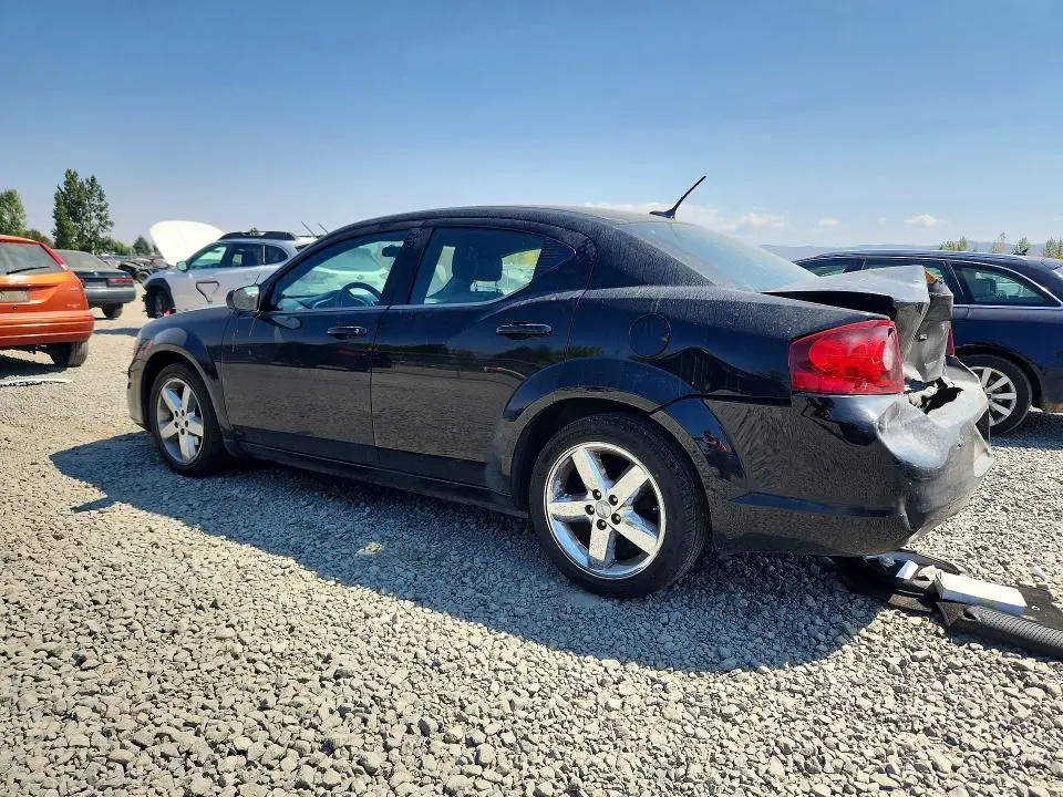 2013 DODGE AVENGER SE  
