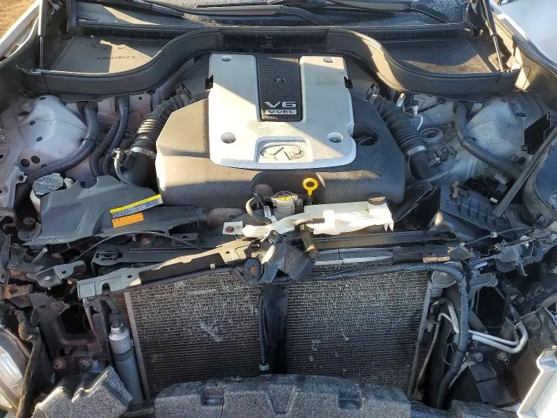 2013 INFINITI G37   