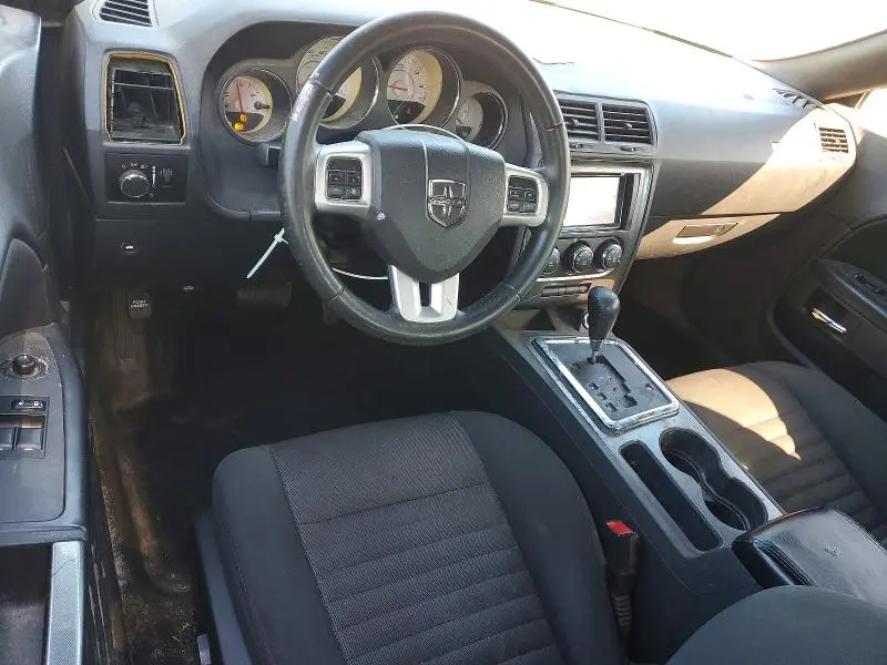 2013 DODGE CHALLENGER SXT  