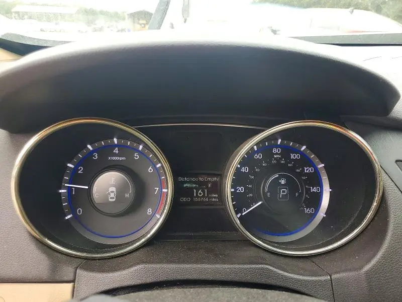 2011 HYUNDAI SONATA GLS  