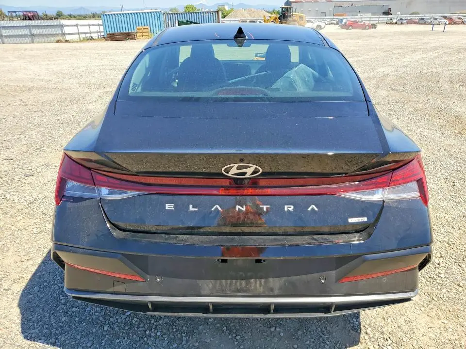 2024 HYUNDAI ELANTRA LIMITED  