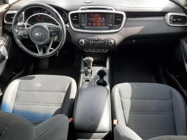 2018 KIA SORENTO LX  