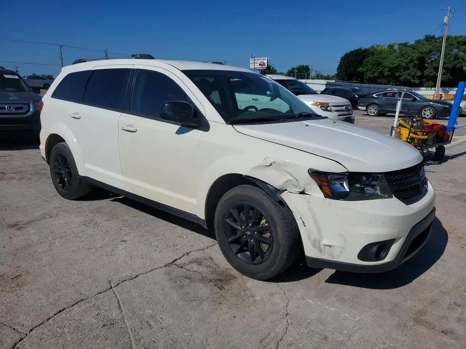 2019 DODGE JOURNEY SE  