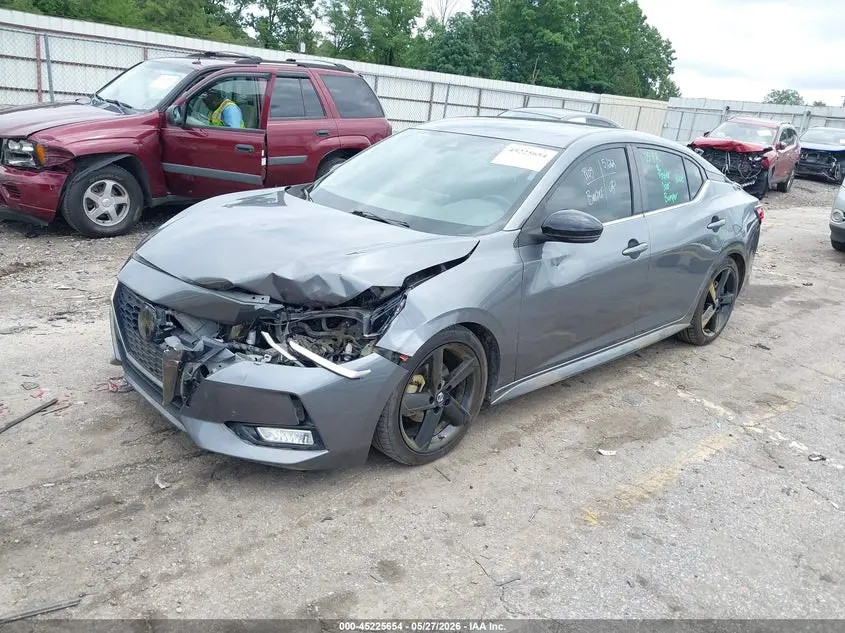 2021 NISSAN SENTRA SR XTRONIC CVT
