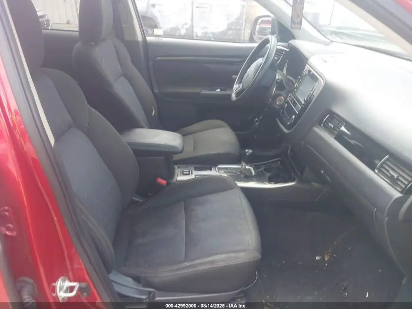 2019 MITSUBISHI OUTLANDER ES