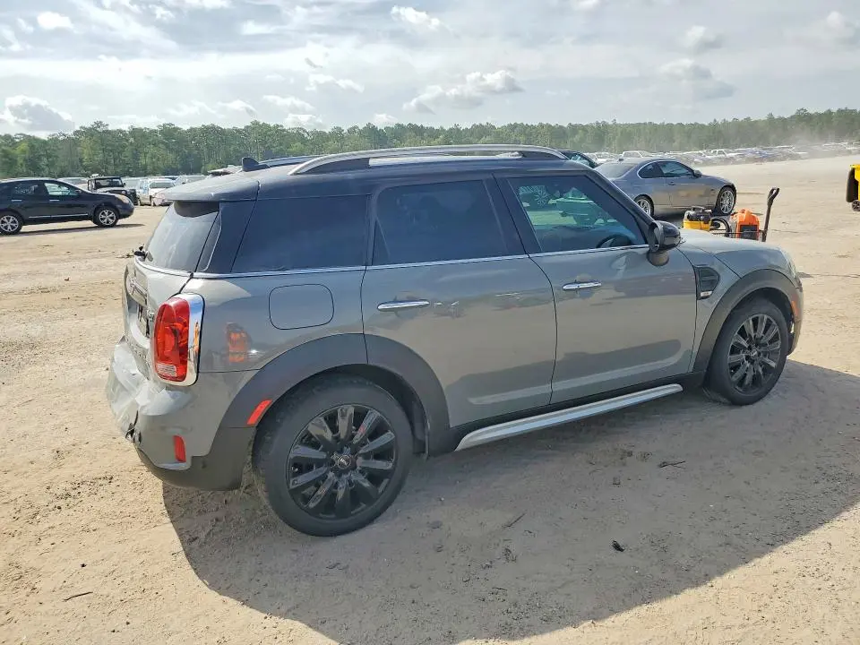 2017 MINI COOPER   