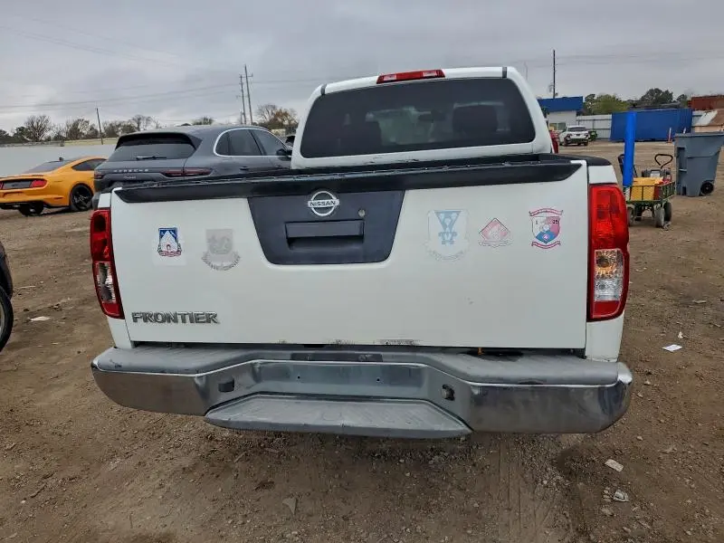 2014 NISSAN FRONTIER S  