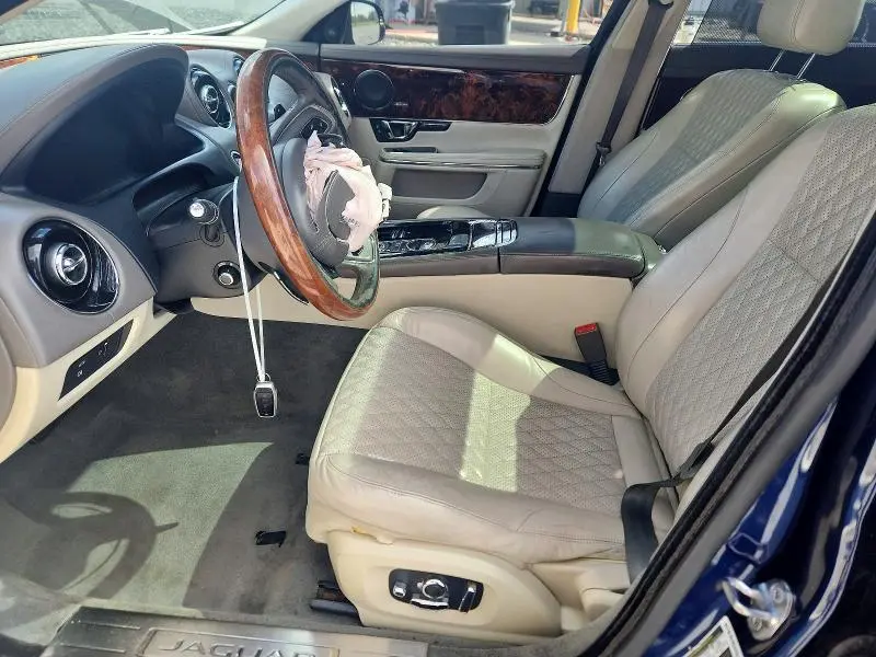 2016 JAGUAR XJL PORTFOLIO  